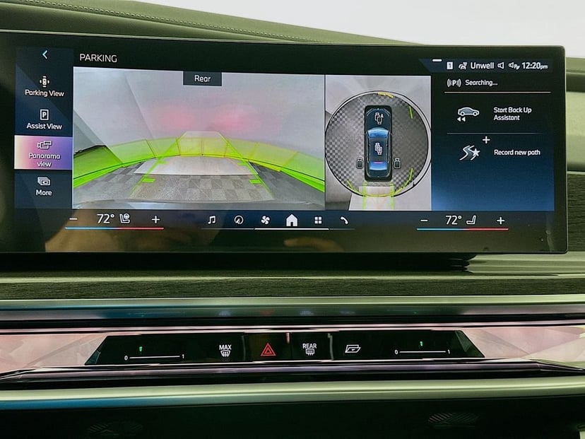 2026 BMW i7 - Image 13