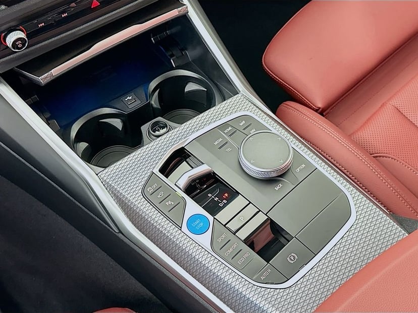 2026 BMW i4 - Image 15