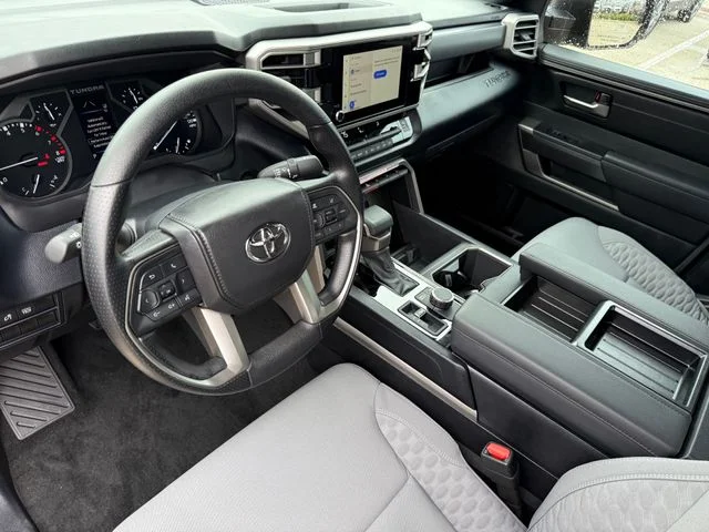 2025 Toyota Tundra - Image 12