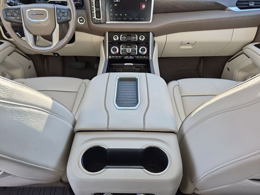 2023 GMC Yukon XL - Image 22