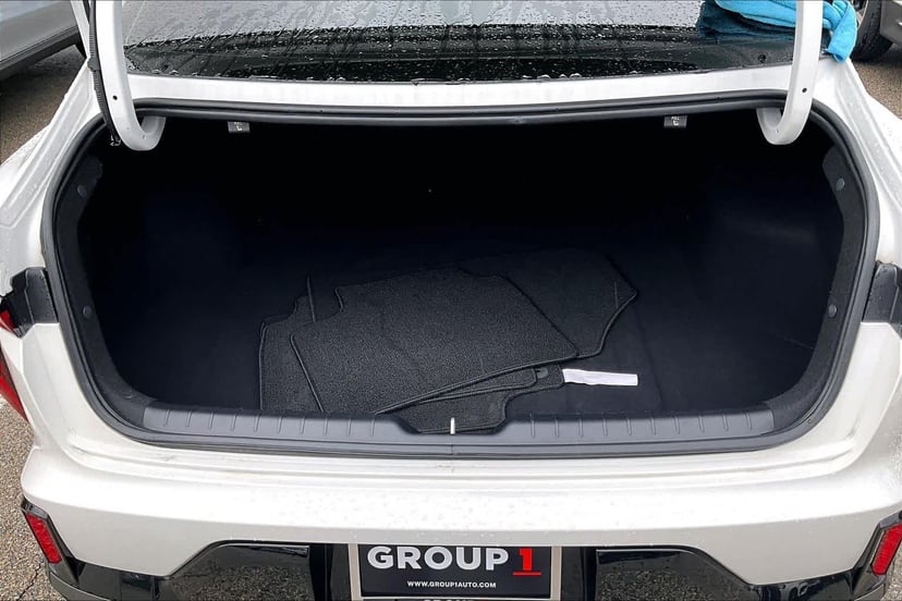 2025 Kia K4 - Image 37