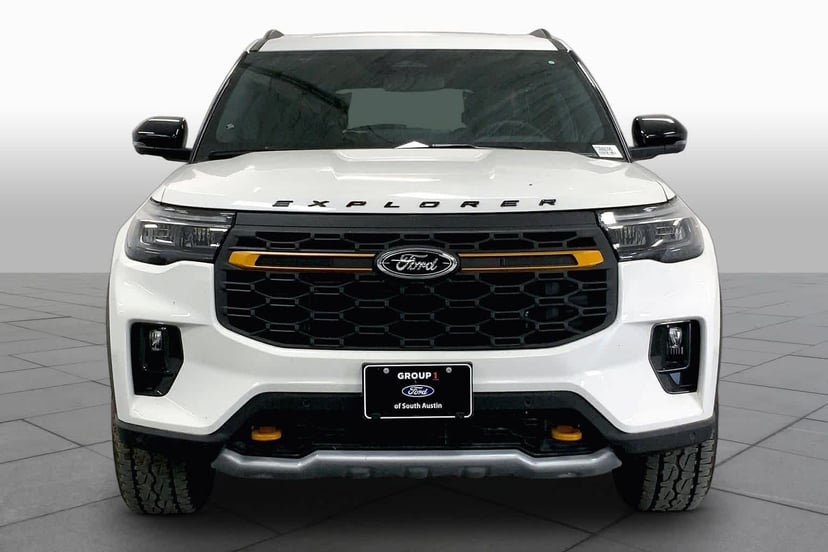 2026 Ford Explorer - Image 3