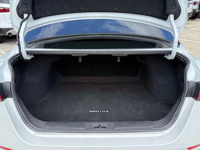 2023 Nissan Sentra - Image 25