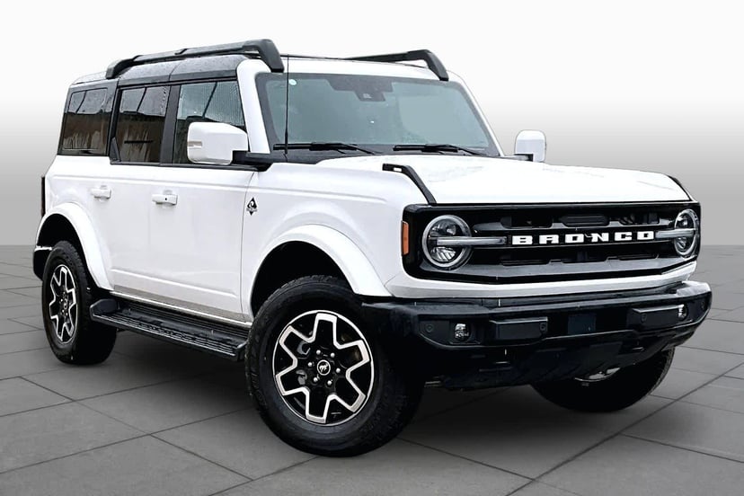 2025 Ford Bronco - Image 3