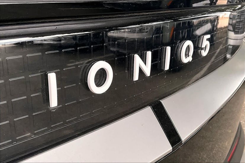 2026 Hyundai IONIQ 5 - Image 9