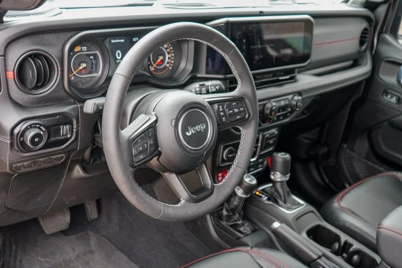 2025 Jeep Wrangler - Image 13
