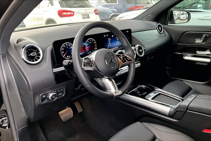 2025 Mercedes-Benz GLA 250 - Image 18