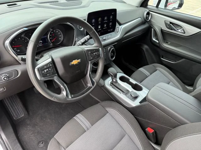 2025 Chevrolet Blazer - Image 9