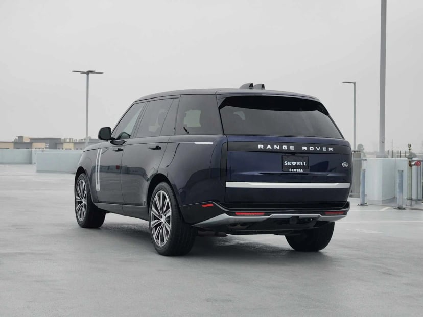 2023 Land Rover Range Rover - Image 7