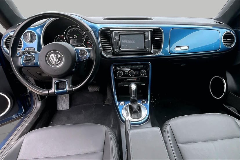 2018 Volkswagen Beetle - Image 14