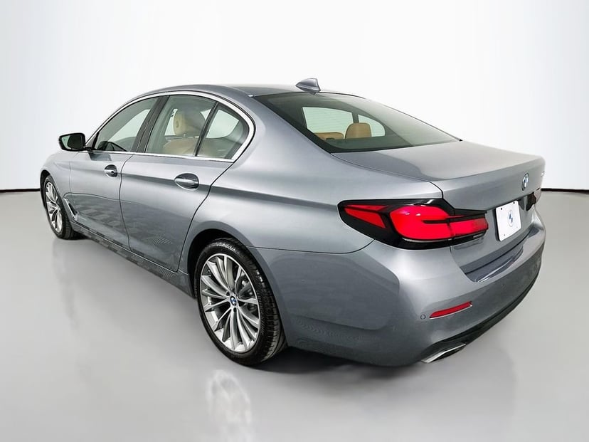 2023 BMW 5 Series - Image 7