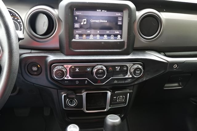 2022 Jeep Gladiator - Image 20
