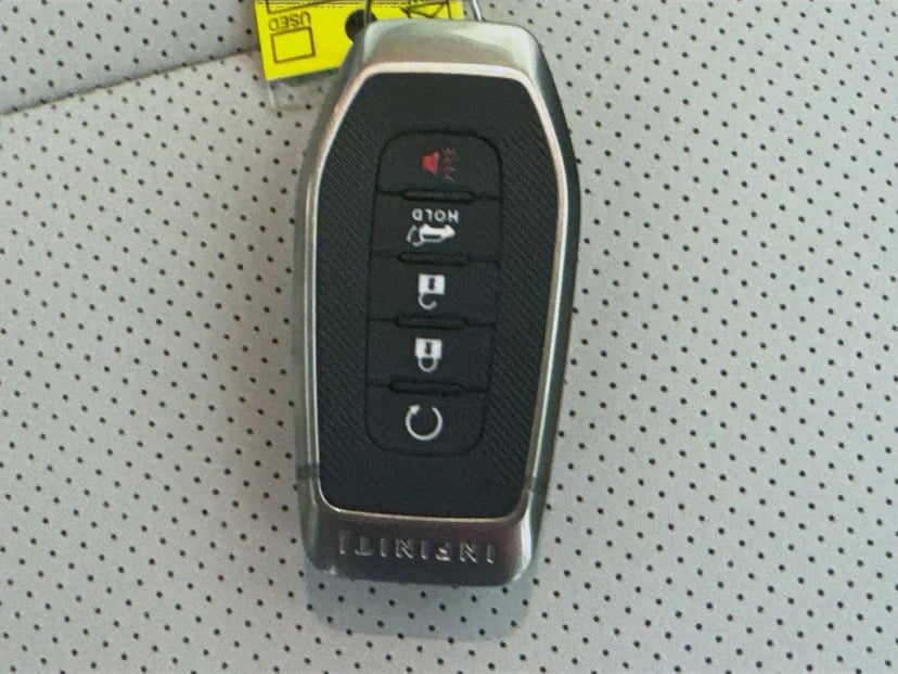 2027 INFINITI QX60 - Image 38