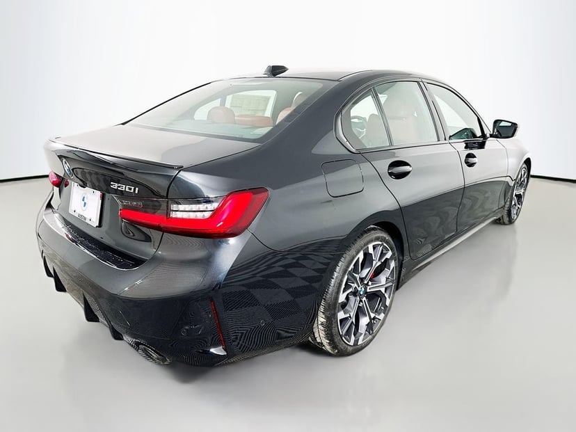 2026 BMW 3 Series - Image 5