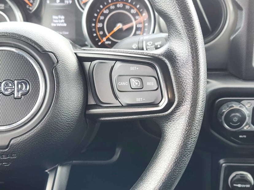 2022 Jeep Wrangler - Image 27