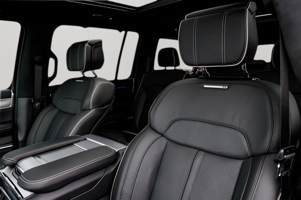 2023 Jeep Grand Wagoneer L - Image 8