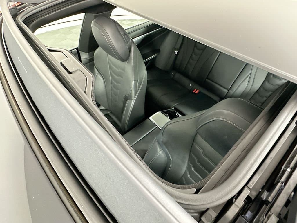 2023 BMW 8 Series - Image 22