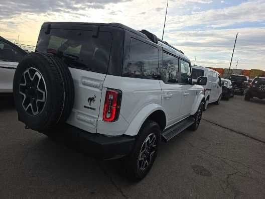 2025 Ford Bronco - Image 5