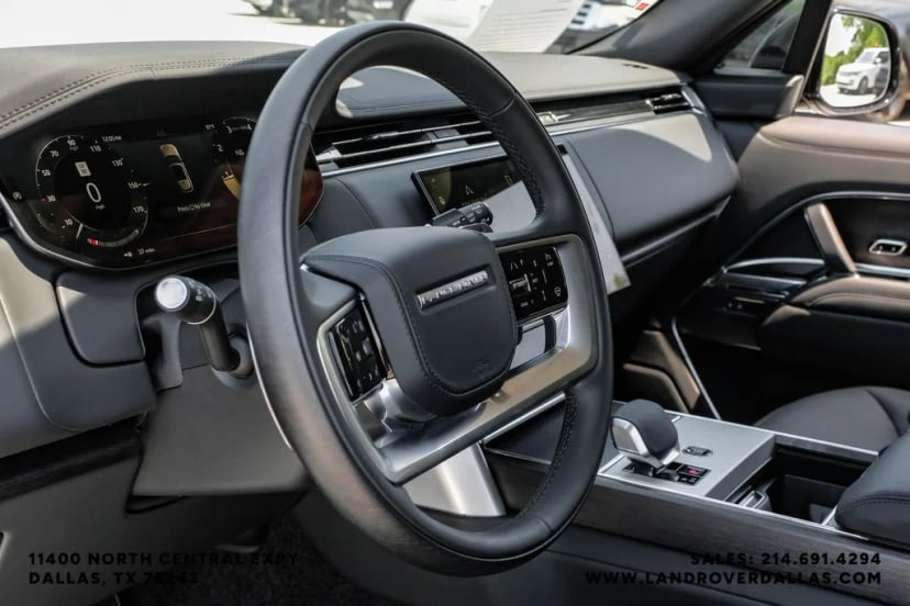 2026 Land Rover Range Rover - Image 17