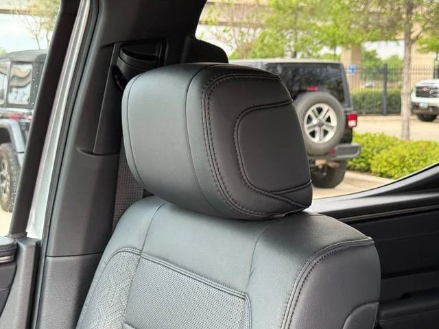 2025 Toyota Tundra - Image 42