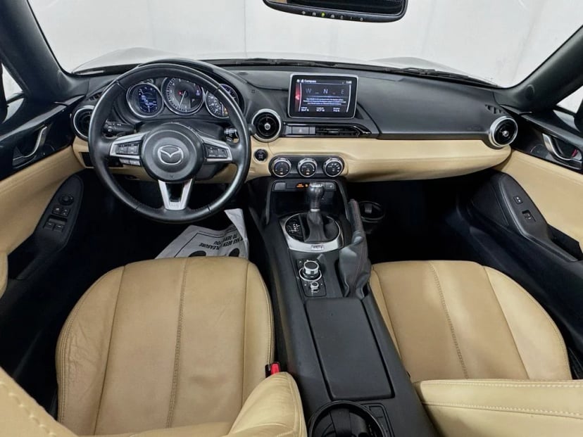 2016 Mazda Miata - Image 25