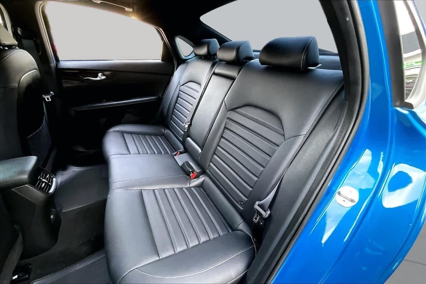 2023 Kia Forte - Image 21