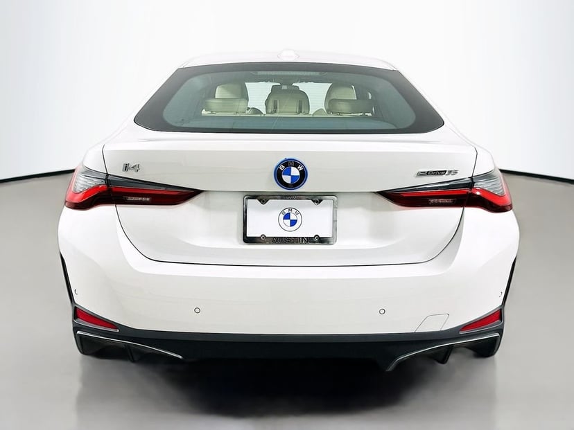 2023 BMW i4 - Image 6