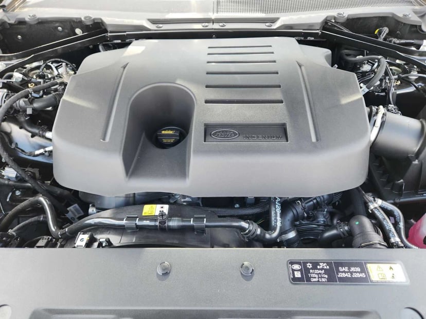 2026 LAND ROVER Defender 130 - Image 34