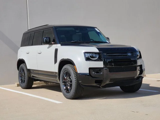 2026 Land Rover Defender 110 - Image 3