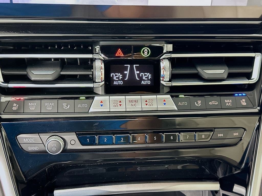 2026 BMW 8 Series - Image 14