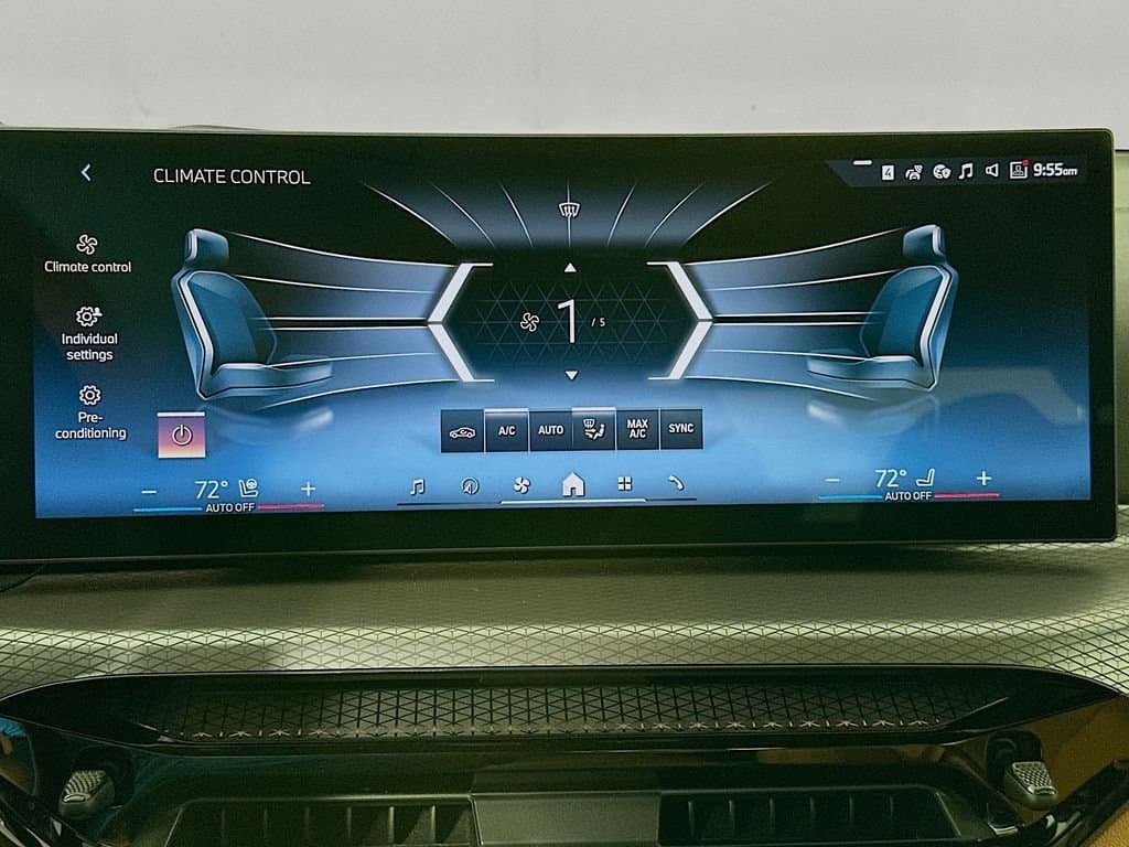 2026 BMW 3 Series - Image 14