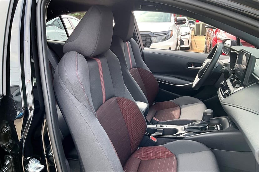 2025 Toyota Corolla - Image 9