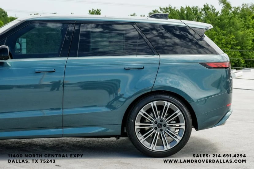 2026 Land Rover Range Rover Sport - Image 15