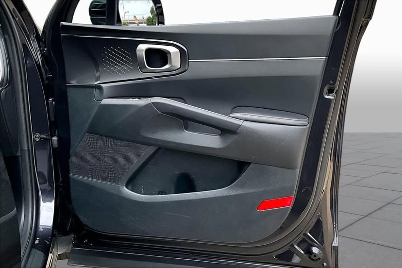 2025 Kia Sorento - Image 22