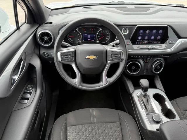 2022 Chevrolet Blazer - Image 25