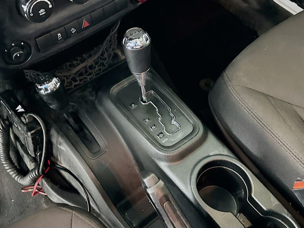 2018 Jeep Wrangler JK - Image 15