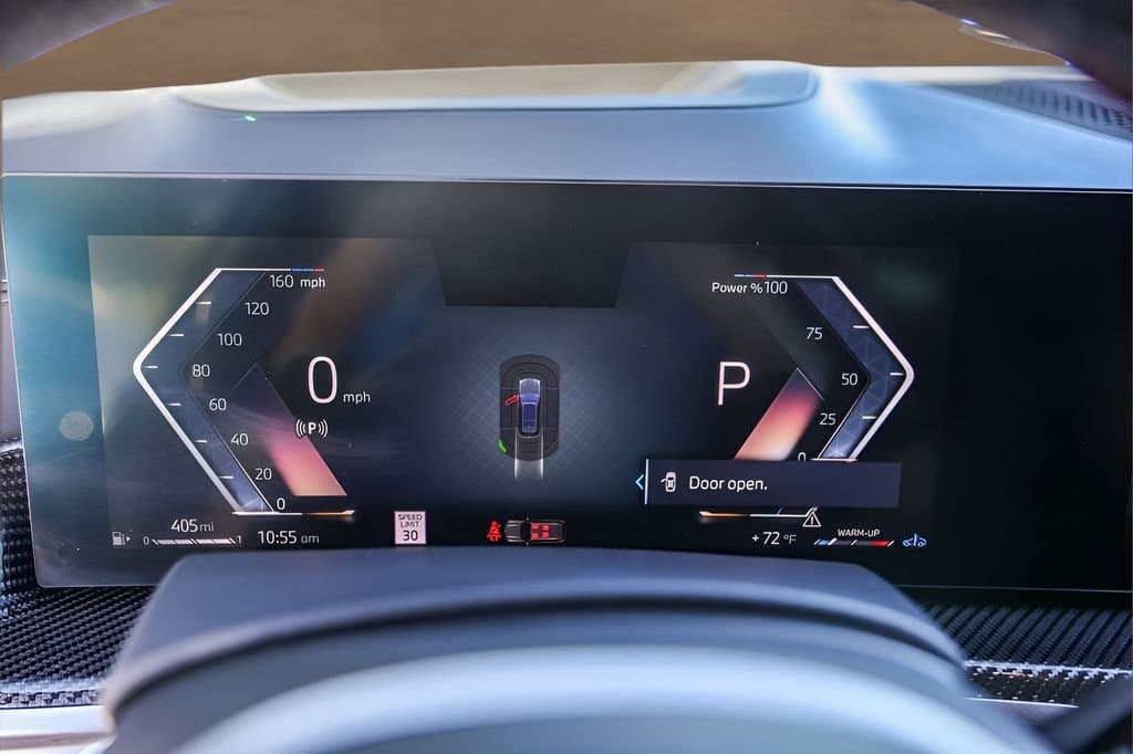 2023 BMW X7 - Image 11