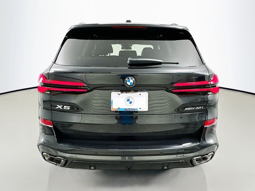 2026 BMW X5 - Image 6