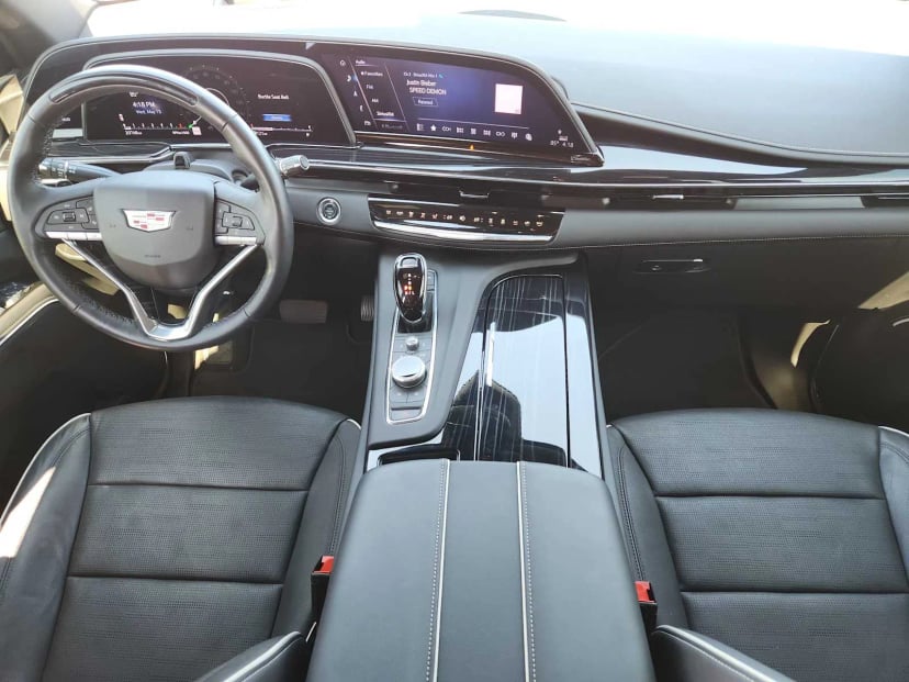 2024 Cadillac Escalade - Image 26