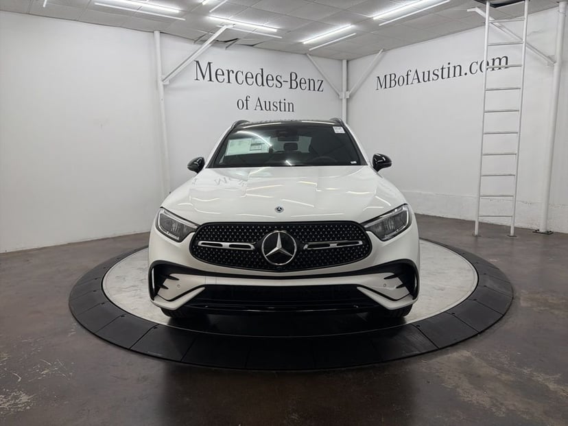 2026 Mercedes-Benz GLC - Image 2