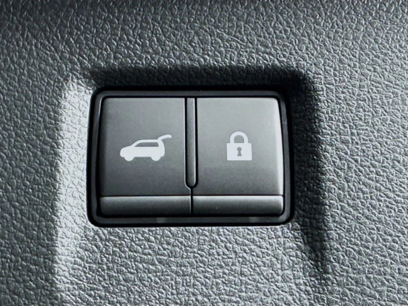 2027 INFINITI QX60 - Image 32