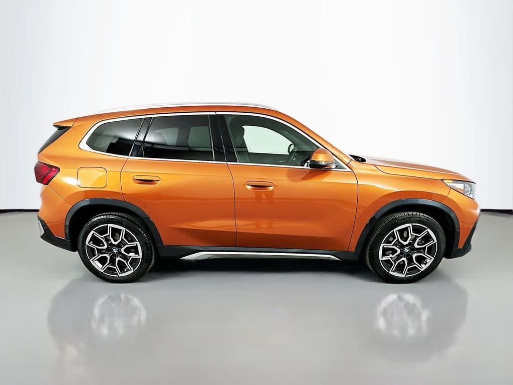 2025 BMW X1 - Image 4