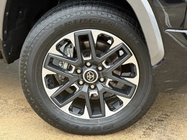 2023 Toyota Tundra - Image 2