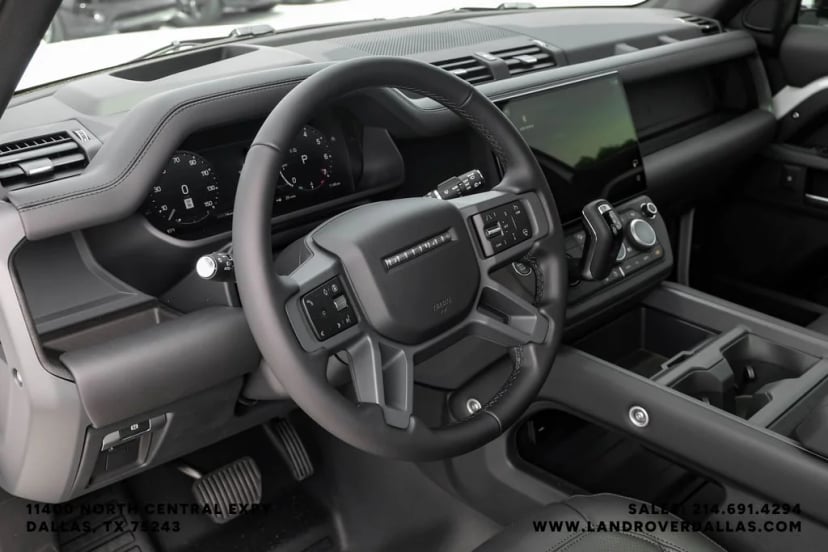 2026 Land Rover Defender 130 - Image 2