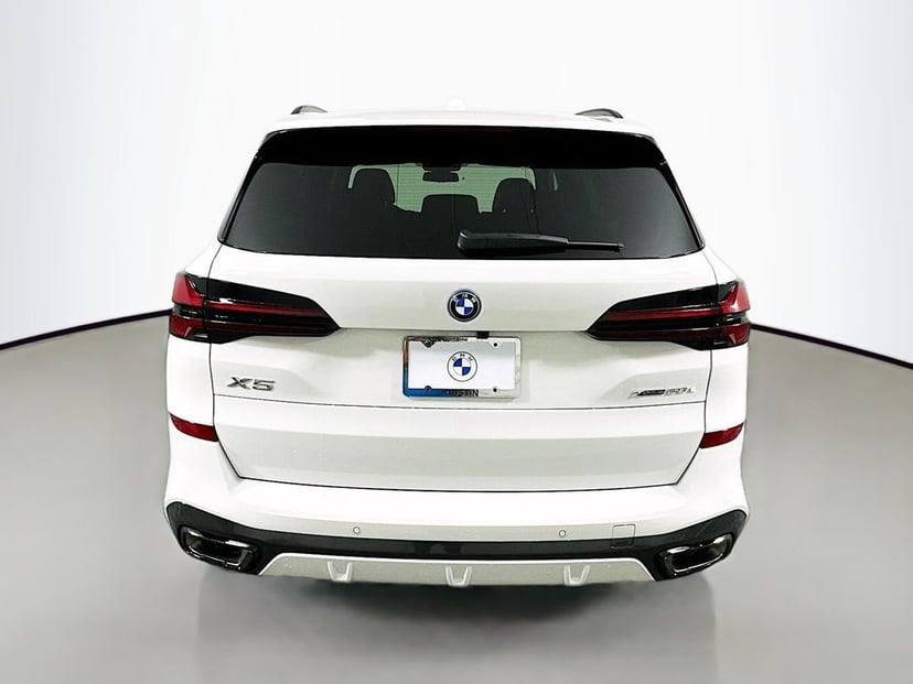 2026 BMW X5 - Image 6