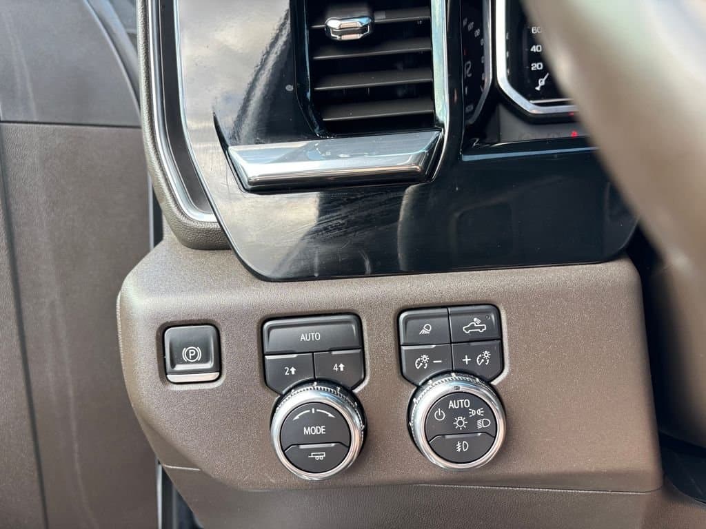 2025 GMC Sierra 1500 - Image 19