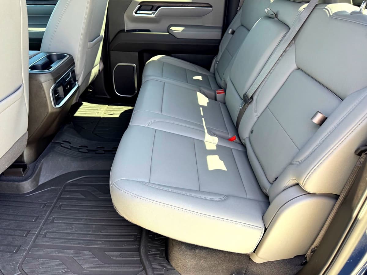 2023 GMC Sierra 1500 - Image 21