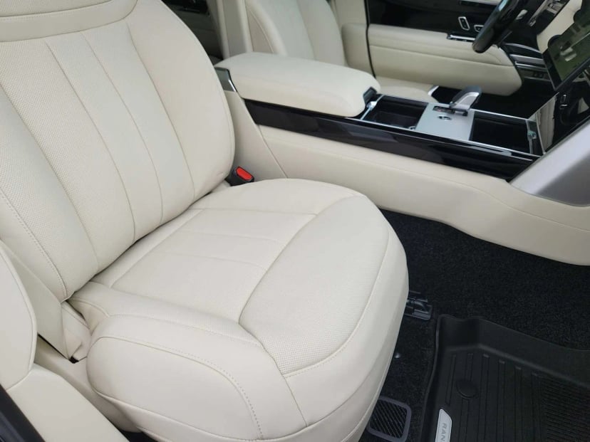 2026 LAND ROVER Range Rover - Image 12