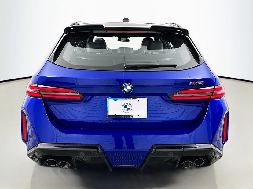 2027 BMW M5 - Image 6