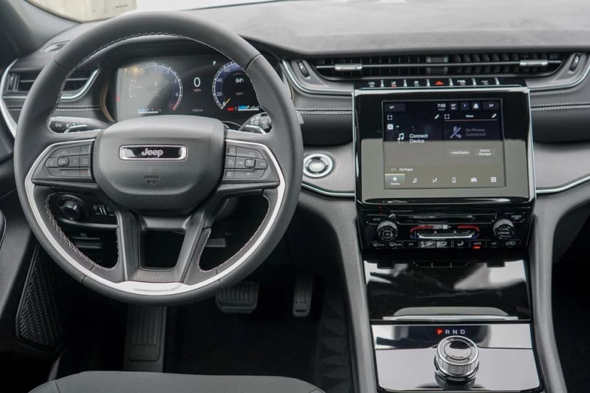 2025 Jeep Grand Cherokee - Image 28